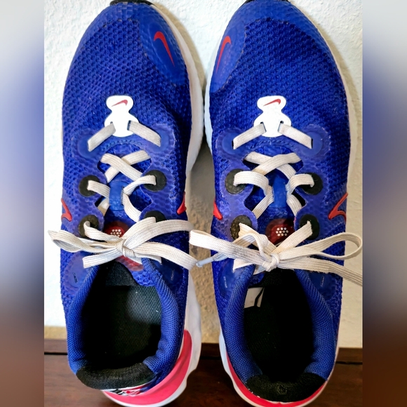 Kids Nike Renew size 5 Y Blue Sneakers - Picture 6 of 12